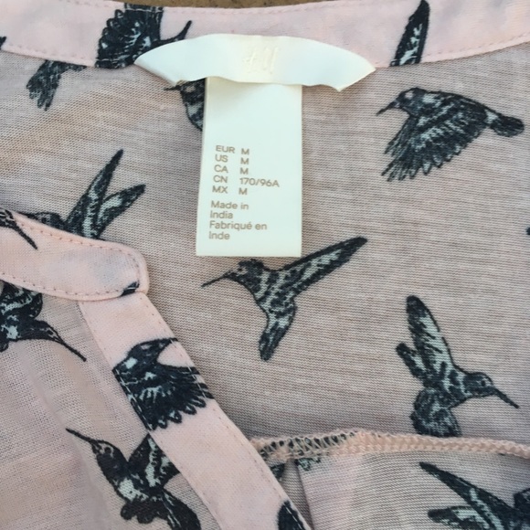 H&M Lightweight 3/4 sleeve woman’s top - Picture 4 of 5